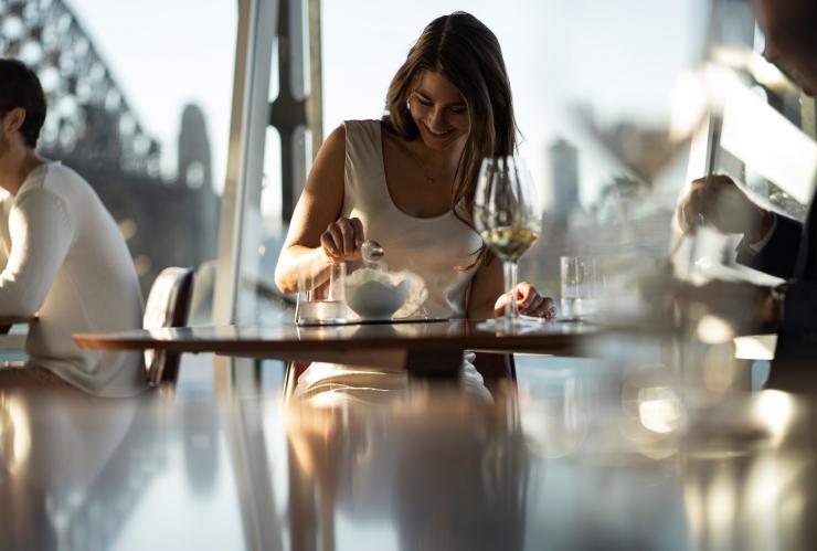 Nhà hàng Quay, The Rocks, Sydney, NSW © Destination NSW