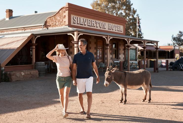 Silverton Hotel, Silverton, New South Wales © Destination NSW