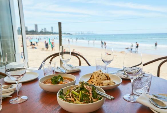 Rick Shores, Thành phố Gold Coast, Tiểu bang Queensland © Tourism and Events Queensland