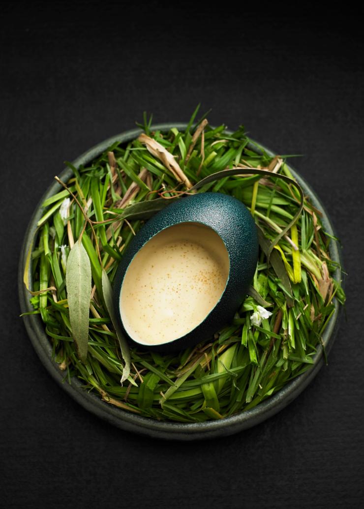 Whipped emu egg and sugarbag, Attica, Melbourne, VIC © Colin Page