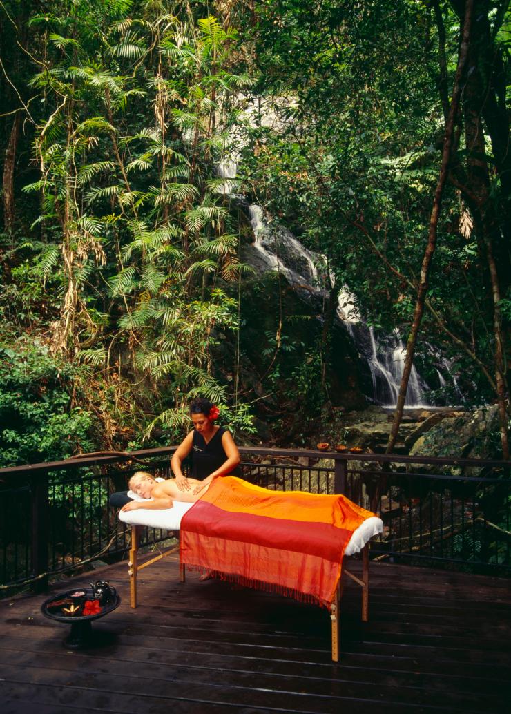 Daintree Eco Lodge and Spa, Daintree Rainforest, Queensland © Tourism Australia