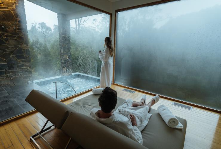 Waldheim Alpine Spa, Cradle Mountain Lodge, Cradle Mountain, Tasmania © Jason Charles Hill