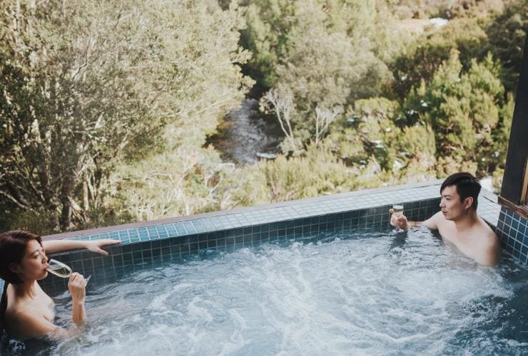 Waldheim Alpine Spa, Cradle Mountain Lodge, Tasmania © Laura Helle