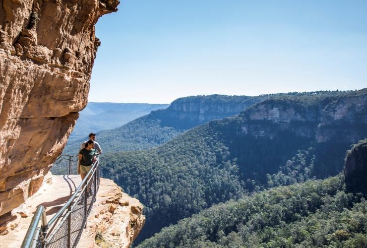 Wentworth Falls Track, Blue Mountains National Park, New South Wales © Destination NSW