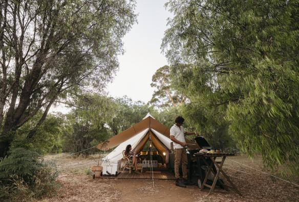 Walk Talk Taste, Vùng Margaret River, Tiểu bang Tây Úc © Tourism Australia