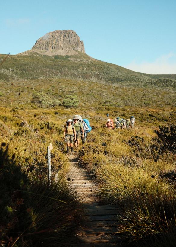 Cung đường Overland Track, Vườn quốc gia Núi Cradle – Hồ St Clair, Tiểu bang Tasmania © Blake Lisk - Pillar Creative