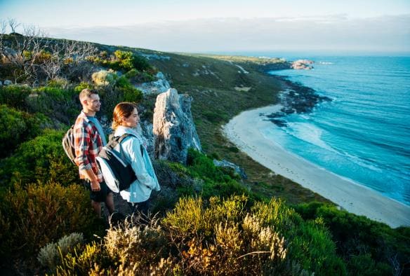 Walk into Luxury, Cape to Cape Track, Margaret River, Western Australia © Tourism Western Australia