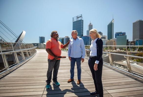 Go Cultural Aboriginal Tours and Experiences, Elizabeth Quay, Perth, Western Australia © Tourism Western Australia