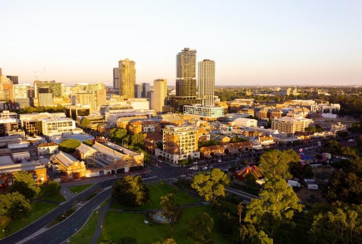 Flamboyance Tours, Adelaide, South Australia © Tourism Australia