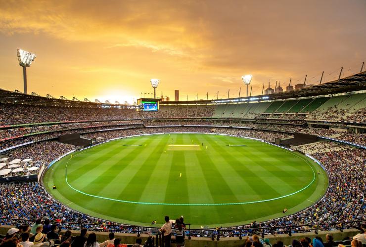 A view of the pitch at sunset at the Melbourne Cricket Ground, Melbourne, Victoria © Melbourne Cricket Ground
