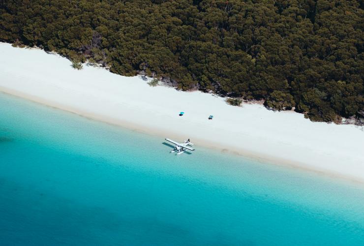 昆士蘭聖靈群島的白天堂沙灘（Whitehaven Beach）©Jason Hill及昆士蘭旅遊及活動推廣局