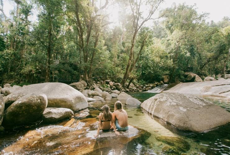 昆士蘭州開恩茲（Cairns）臥如龍（Wooroonooran）的約瑟芬瀑布©熱帶北昆士蘭旅遊局