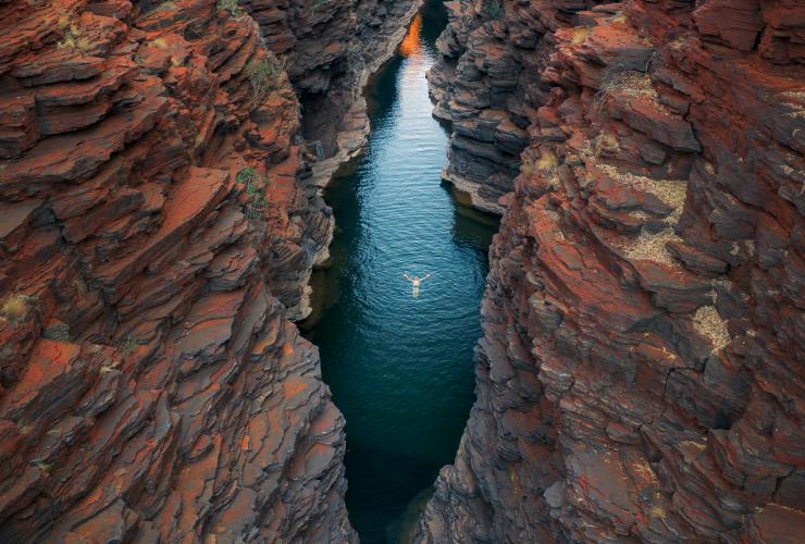 西澳州（Western Australia）卡里基尼國家公園（Karijini National Park）的霞飛峽谷（Joffre Gorge）©西澳州旅遊局