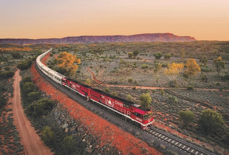 北領地（Northern Territory）愛麗斯泉（Alice Springs）附近的甘號列車探索之旅（The Ghan Expedition）©Andrew Gregory