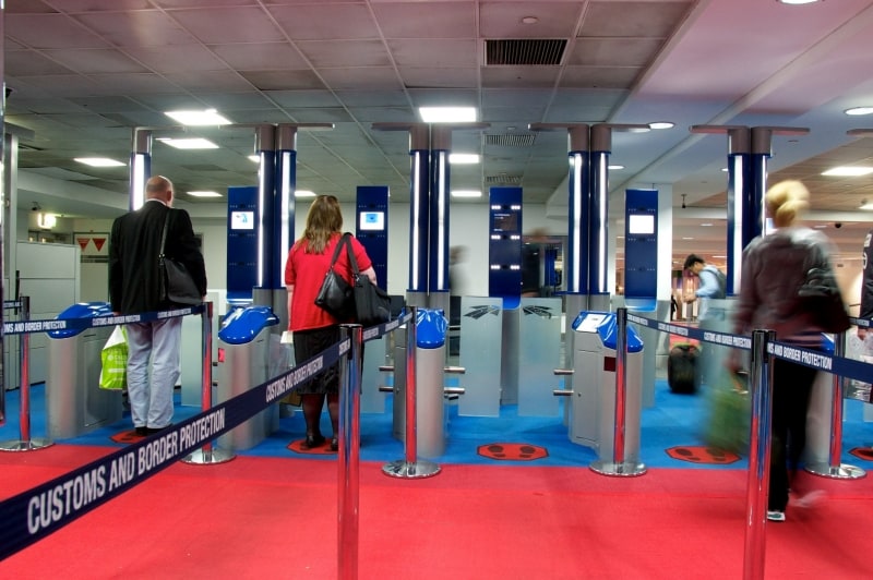 Passagers utilisant le SmartGate © Australian Border Force Passagers utilisant le SmartGate © Australian Border Force